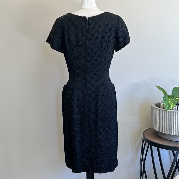 Vintage 1960s Textured Black Wiggle Dress - Picture 4 of 5